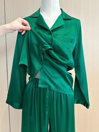 dongguan silk robe dongguan silk slip dongguan silk sleep dress dongguan silk pajamas dongguan men silk pajamas dongguan lingerie dongguan underwear dongguan sexy pajamas dongguan brassiere 