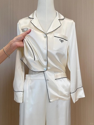 dongguan silk robe dongguan silk slip dongguan silk sleep dress dongguan silk pajamas dongguan men silk pajamas dongguan lingerie dongguan underwear dongguan sexy pajamas dongguan brassiere 