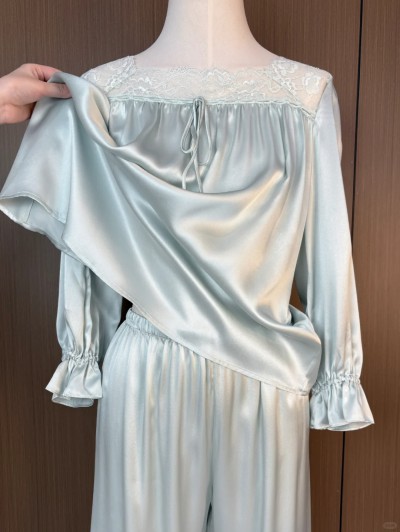 dongguan silk robe dongguan silk slip dongguan silk sleep dress dongguan silk pajamas dongguan men silk pajamas dongguan lingerie dongguan underwear dongguan sexy pajamas dongguan brassiere 