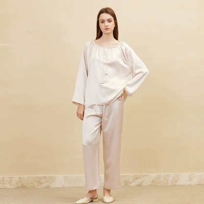 dongguan silk robe dongguan silk slip dongguan silk sleep dress dongguan silk pajamas dongguan men silk pajamas dongguan lingerie dongguan underwear dongguan sexy pajamas dongguan brassiere 