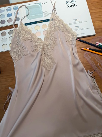 dongguan silk robe dongguan silk slip dongguan silk sleep dress dongguan silk pajamas dongguan men silk pajamas dongguan lingerie dongguan underwear dongguan sexy pajamas dongguan brassiere 