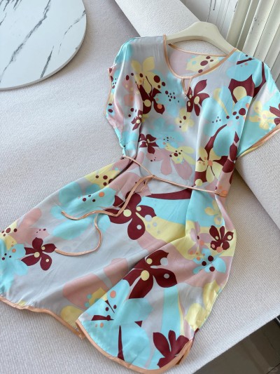 dongguan silk robe dongguan silk slip dongguan silk sleep dress dongguan silk pajamas dongguan men silk pajamas dongguan lingerie dongguan underwear dongguan sexy pajamas dongguan brassiere 