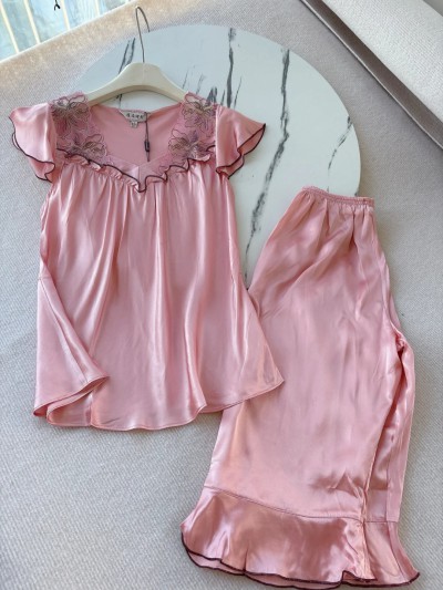 dongguan silk robe dongguan silk slip dongguan silk sleep dress dongguan silk pajamas dongguan men silk pajamas dongguan lingerie dongguan underwear dongguan sexy pajamas dongguan brassiere 