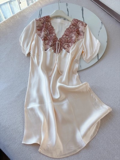dongguan silk robe dongguan silk slip dongguan silk sleep dress dongguan silk pajamas dongguan men silk pajamas dongguan lingerie dongguan underwear dongguan sexy pajamas dongguan brassiere 